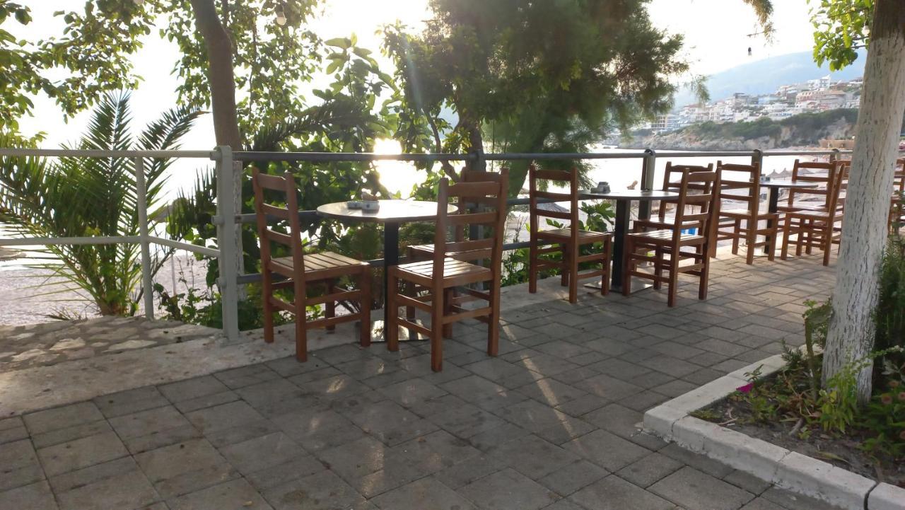 Beleris Rooms Himare Exterior photo